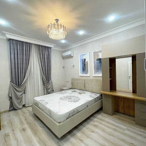 сдаю 3-х комнатную квартиру на 2 этаже,<br />
В квартире ест — фото 2