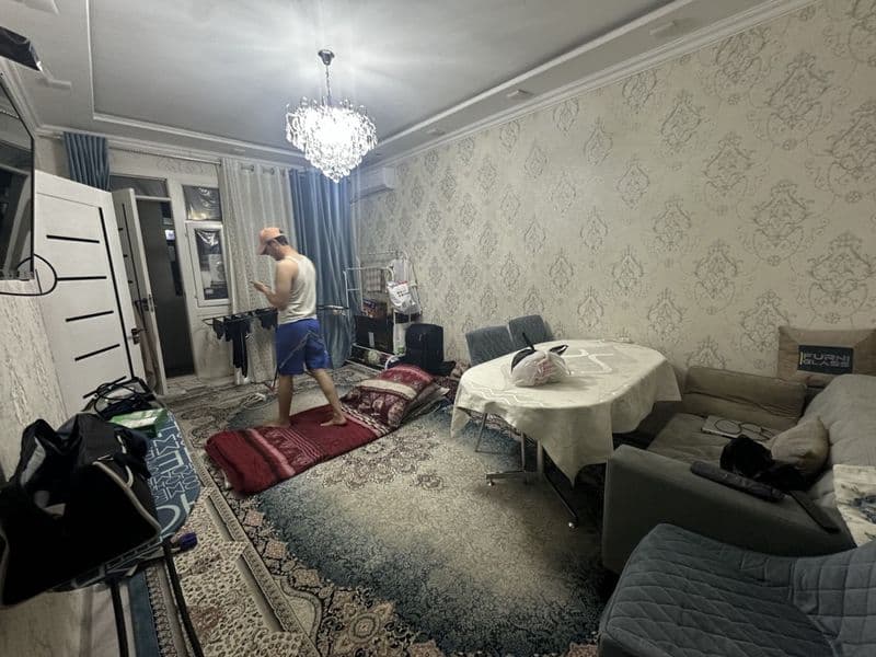 Uchtepa tumani 11 kv <br />
 <br />
3 xona<br />
2 etaj<br /