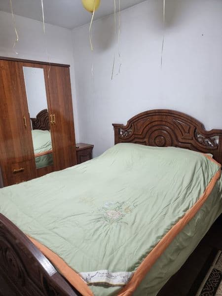 Yunusobod metro bekati<br />
Метро ёнида қулай ва тинч ҳудуд