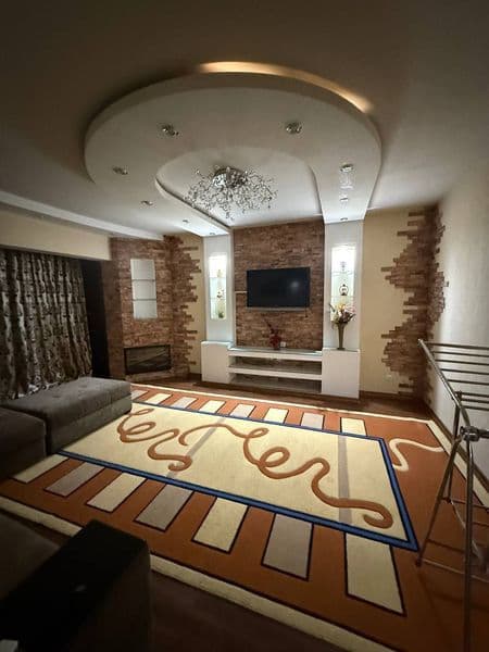 Юнусабад- 6 квартал <br />
3/4/4 <br />
3х комнатная <br />
