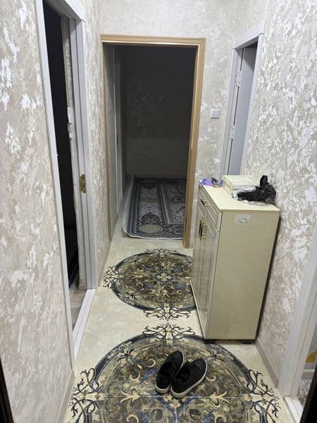 Chilonzor 21 kvartlda 3 xona 4/4 chisidan kvartira beriladi 