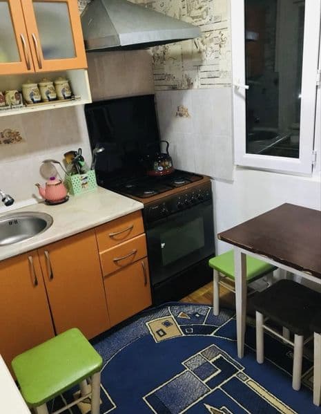 однокомнатная переделанная в двушку. Квартира светлая, имеет — фото 3