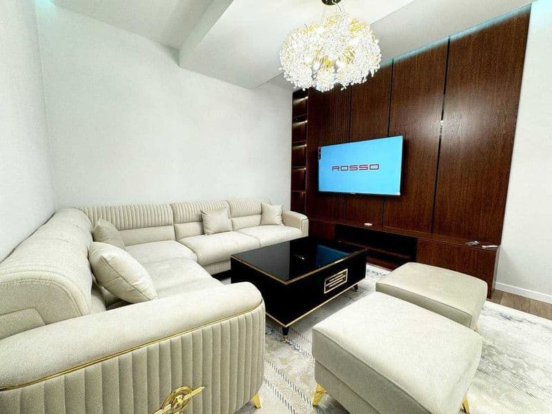 Район: Мирзо Улугбекский<br />
Ориентир: Акай сити, М.Улугбе