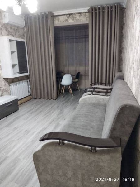 Аренда чиланзар 5.  Двух комнатная.  Балкон 1,5*6.  Есть тел