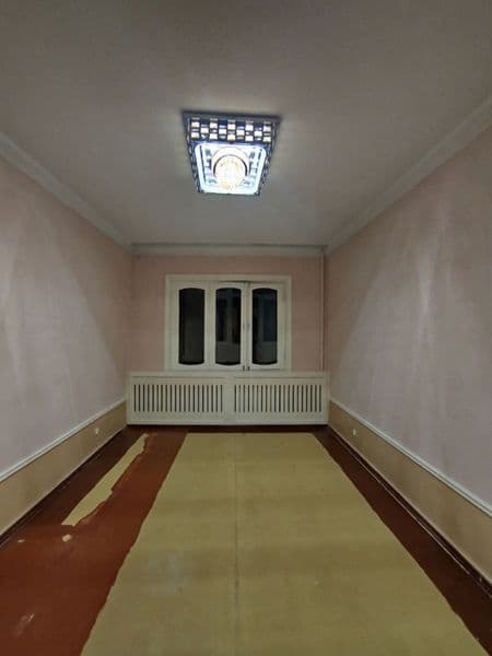 Район - Алмазарский<br />
Ориентир - Парк победа <br />
Комн