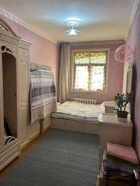 2хона 2 етажда 4 етажли <br />
3хона килинган<br />
Шароитла