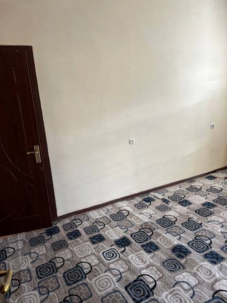 Srochna arenda 6a joylashgan moshina bozorni yonida  2 xonal — фото 4