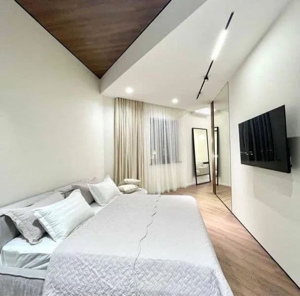 Мирабадский район <br />
Ул.Чехова<br />
Новостройка <br />
