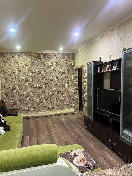 Аренда Юнусабад 13 1/2/4<br />
38м2 <br />
Балкон 1.5-6 <br 