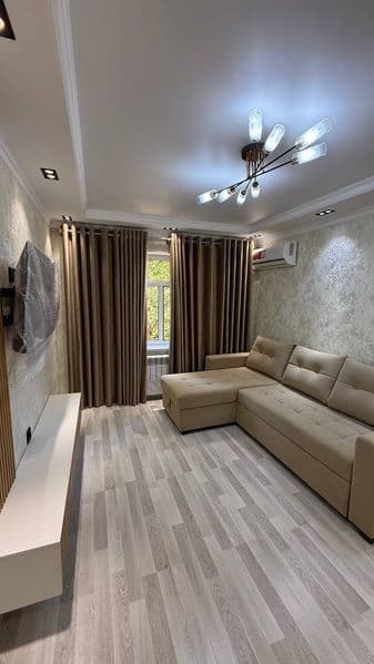 Срочно сдаётся в Аренду 2-х комнатная квартира 2/2/4 кирпичн