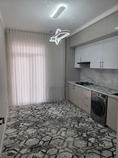 Бектемир Водникда <br />
2 хона 2 этаж 350$<br />
Барча жихо