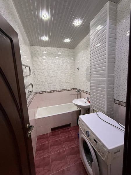 Сдаётся 3 комнатная, с отличным ремонтом с мебелью и технико — фото 5