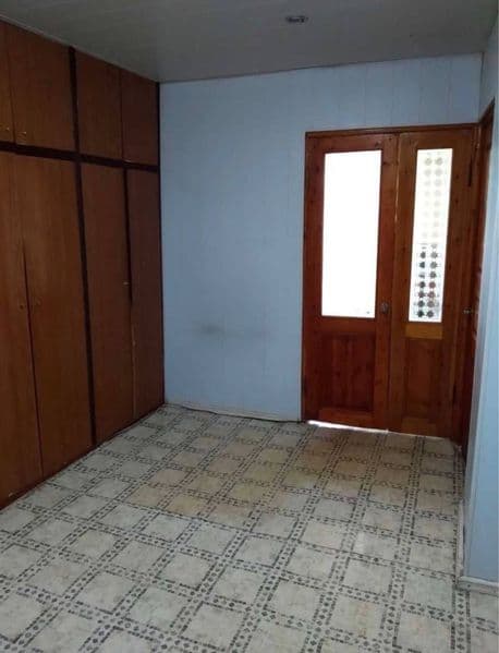 Двушка на восьмом этаже. Напротив золото Алиева и Корзинка.  — фото 5