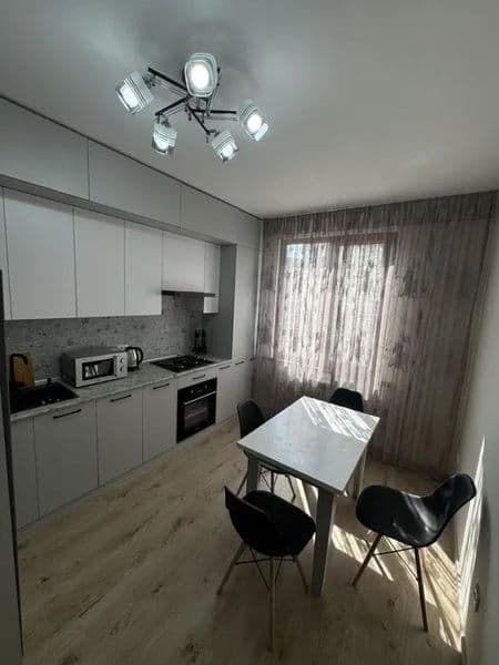 Сдаётся Шикарное квартира в Центр города<br />
<br />
Район: — фото 3