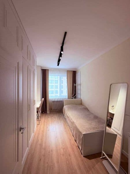 К вашему вниманию рады представить 2 комнатную квартиру на э