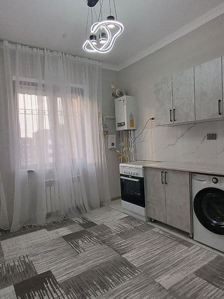 Арендага 2хонали квартира оилага берилади.<br />
Урикзор рез