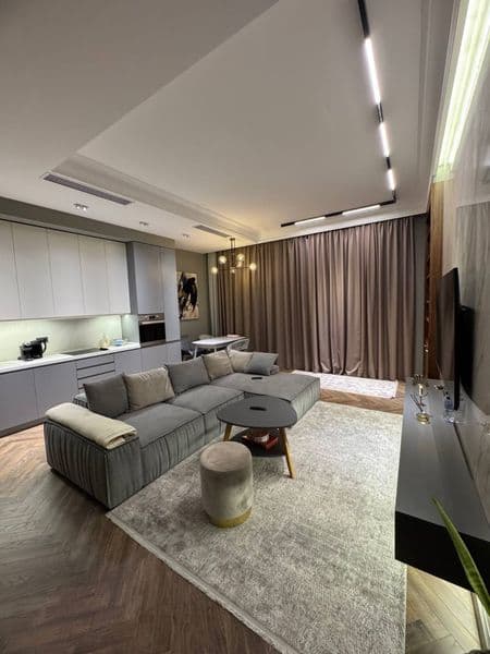 Комнаты-2<br />
Этаж-4<br />
Этажность-10<br />
Общая площад