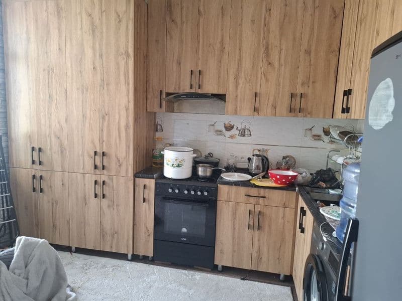 Ijaraga 2 xonali uy .<br />
Oila ,yigitlalar , yoki qizlar .