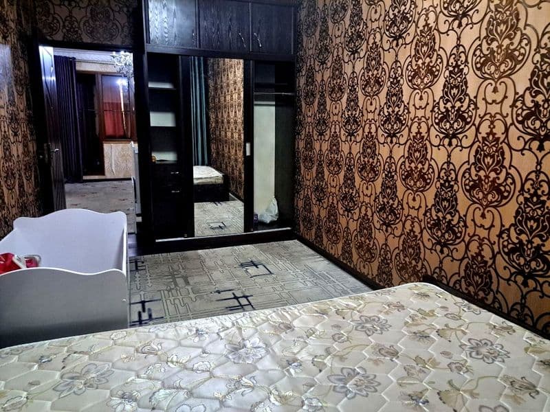 ЧИЛАНЗАР-9кв. <br />
ор-р кафе РАЙХОН<br />
2-комнатная <br 