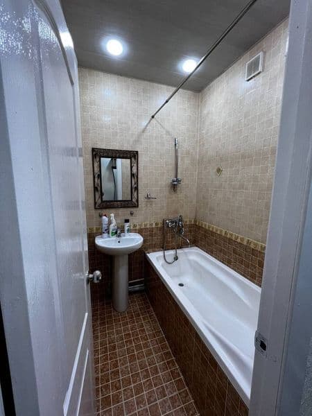 Чилонзор 18 кв  2/2/4<br />
Метрога Якин <br />
500$<br />
О — фото 5