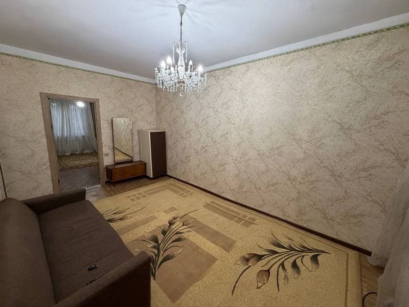 2 ком с чистая, уютная с огородом, и парковкой на дольгий ср