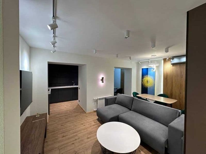 Уникальное предложение аренды в самом центре города <br />
< — фото 2