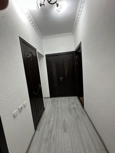 Туркистон метро ёнида 2-этажда 2 хонали уй ижарага берилади.