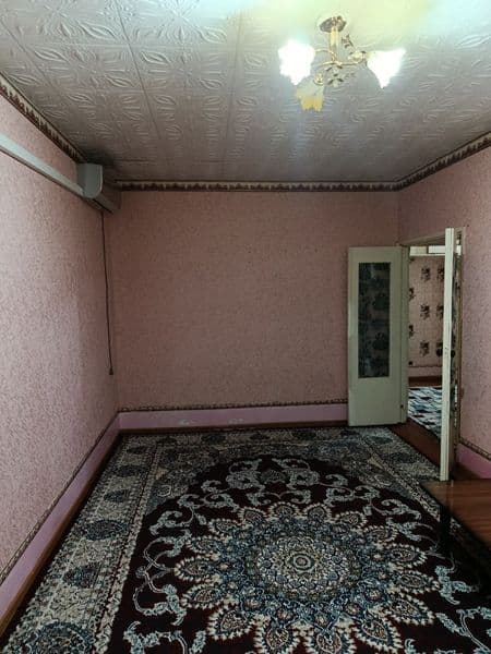 srochna yakkasaroy qushbegida 2 xonali kvartira arendaga ber — фото 2