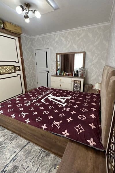 Янги хает 9 худуд бошида<br />
2/7/7 м²55<br />
Евроремонт а