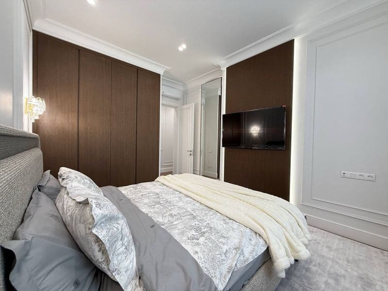 Сдается шикарная квартира в центре города<br />
<br />
Район — фото 2