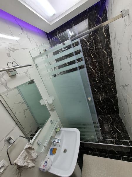 Сдам квартиру. 5 этажный дом. ЦОКОЛЬНЫЙ ЭТАЖ. Чиланзар 24 кв — фото 5