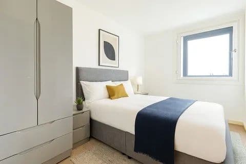 Сдается новая квартира в центре города с современным ремонто — фото 3