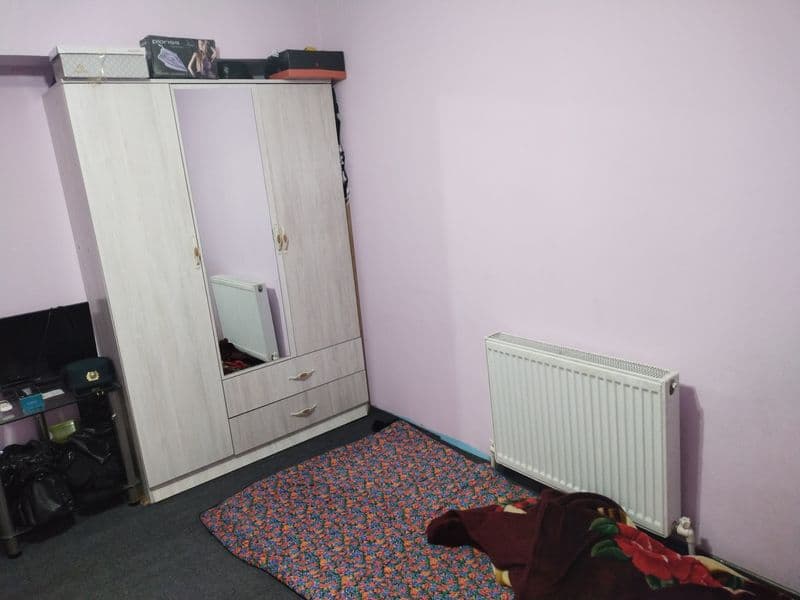 Sheriklikka oʻgʻil bollarni  olaman ikki xonali kvartira nar