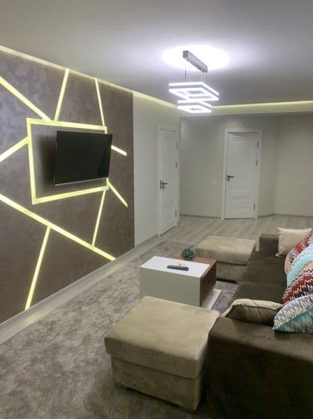 Метро Хамида алимжана <br />
<br />
3х комнатная <br />
<br 