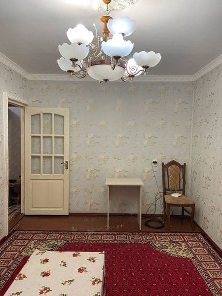 2 комнаты. Балкон 6 × 2.2. 55 кв/м. Имеются все условия. Кон