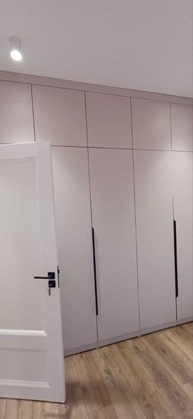 Срочно сдаётся  2 комнатная квартира в центре города 4 этаж  — фото 5