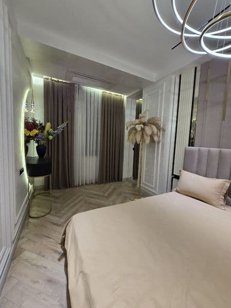 Империя Клаб сити . 2 комнатная квартира с дизайнерским ремо