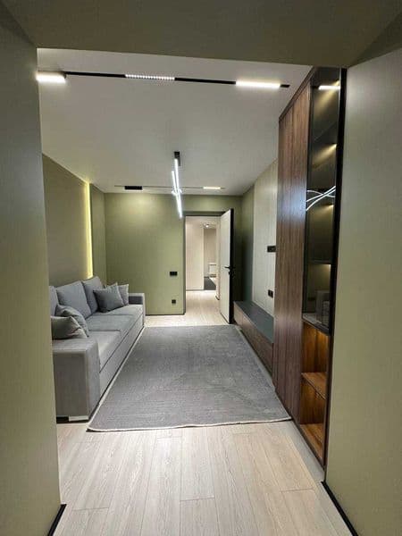 3 комнатную квартиру на 4 этаже,<br />
В квартире есть все н — фото 4