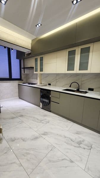 Аренда чиланзар 2.  Трёх комнатная.  Новостройка.  Есть теле — фото 3