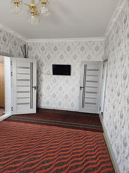 Аренда метро тинчлик 2.хонали оилага берилади хамма шароити 