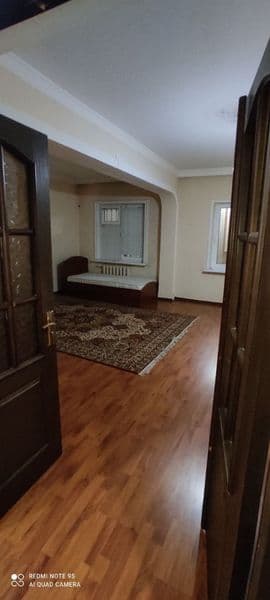 Юнасабад 19 сдаётся отличная трёхкомнатная квартира с ремонт