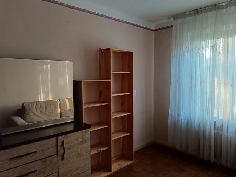 Сдается 1 комнатная квартира на 4 этаже 4 этажного дома в це