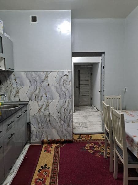 Yunusobodda kvartira faqat ishlaydigan ayol va  o'qiydigan q