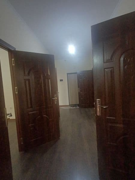 3 хонали квартира ижарага берилади оилага <br />
Холодильник — фото 2