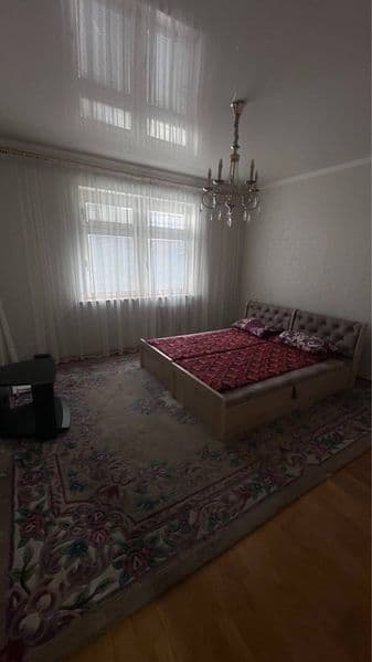 Сдам просторную и уютную 4-комнатную квартиру общей площадью