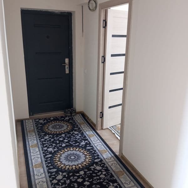 2 honali uy barcha sharoitlar bor sergeli moshina bozoriga 1