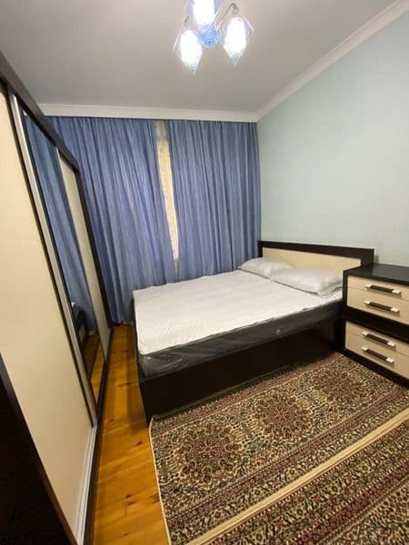 Kavartira 5 honali 1 etaj oldida kichkina hovlisi bor: tapch — фото 2