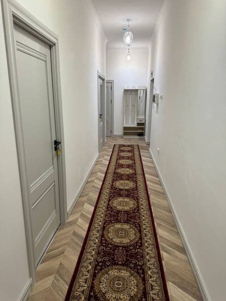 Сдаётся 2 комнатная квартира Янги Узбекистан по остальным во