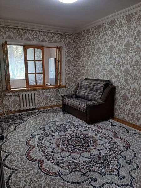 Оилага еки парядичний бир одамга берилади жихозлари билан ди