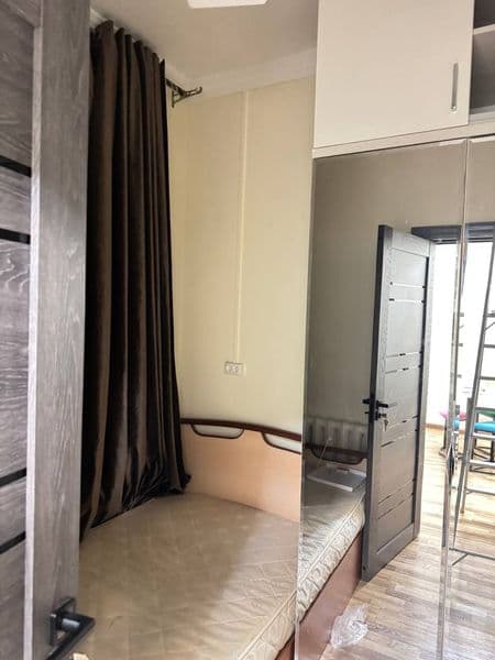 Чиланзар-2 квартал<br />
1/1/4, панель.<br />
Цена 400+комму — фото 3